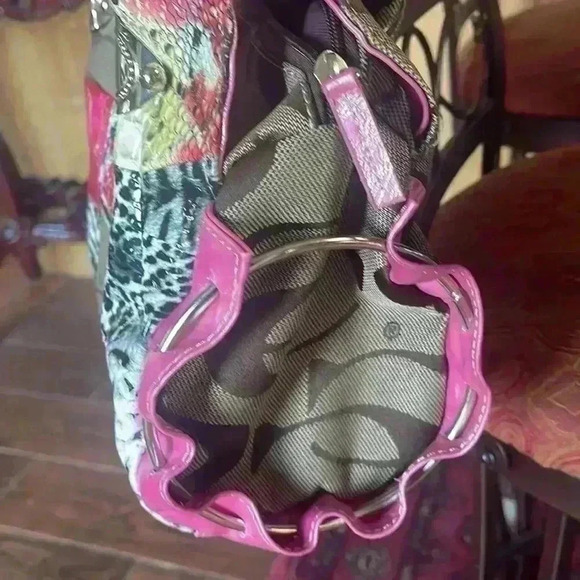 Summer bag. Knock off Coach. Perfect condition. Great colors! - Picture 3 of 8